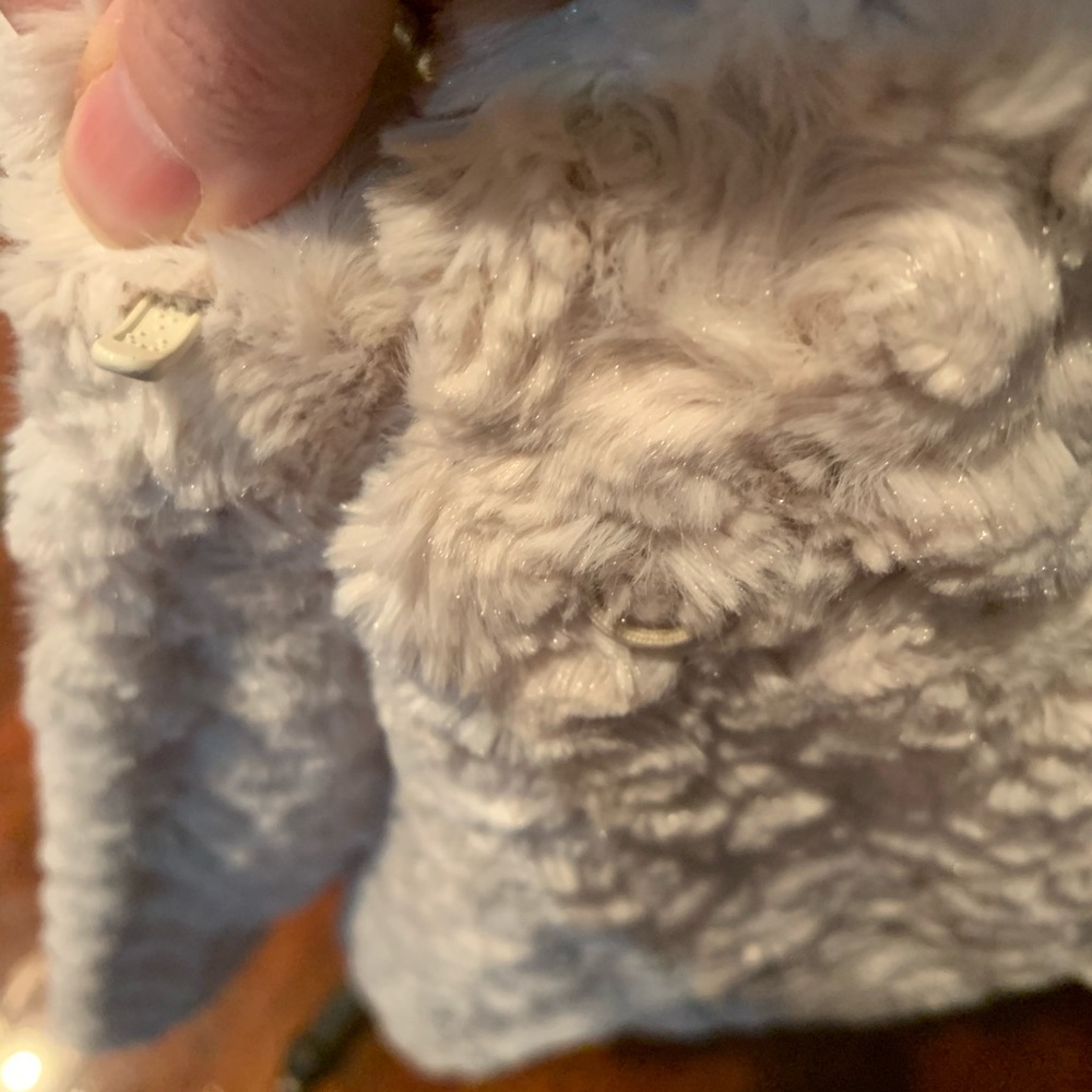 Glamorous Dennis Basso faux Persian lamb coat - Picture 7 of 15